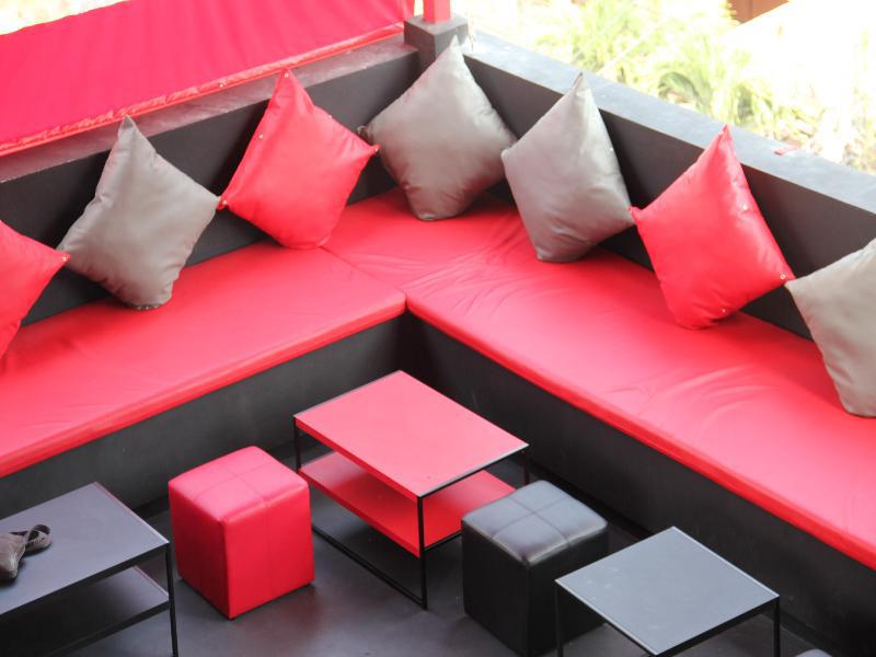 Sharaya Residence Patong Bagian luar foto