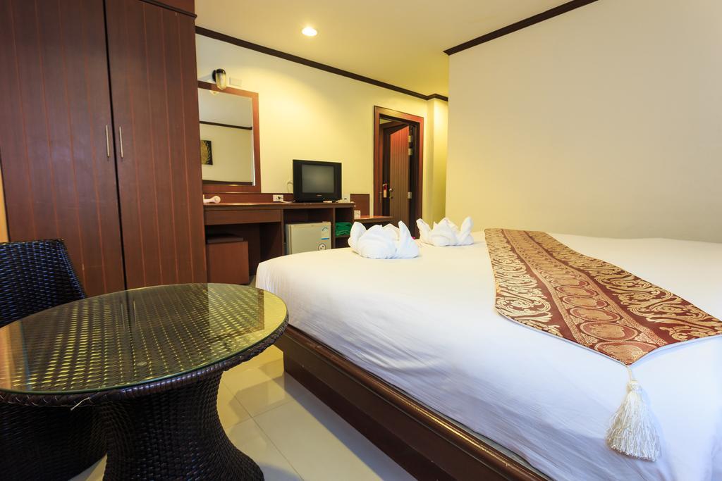 Sharaya Residence Patong Bagian luar foto