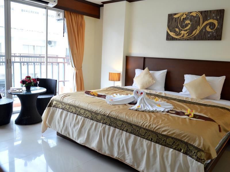 Sharaya Residence Patong Bagian luar foto